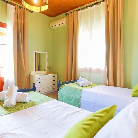 Cochelli Upper Pool Walk To Ac Wifi Apartament *