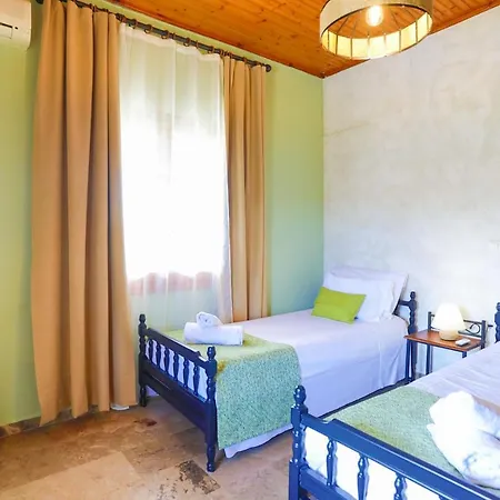 Cochelli Upper Pool Walk To Ac Wifi Апартаменты